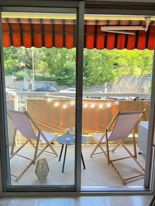 Appartement 2P Renove Avec Terrasse Au Port De Nizza Esterno foto